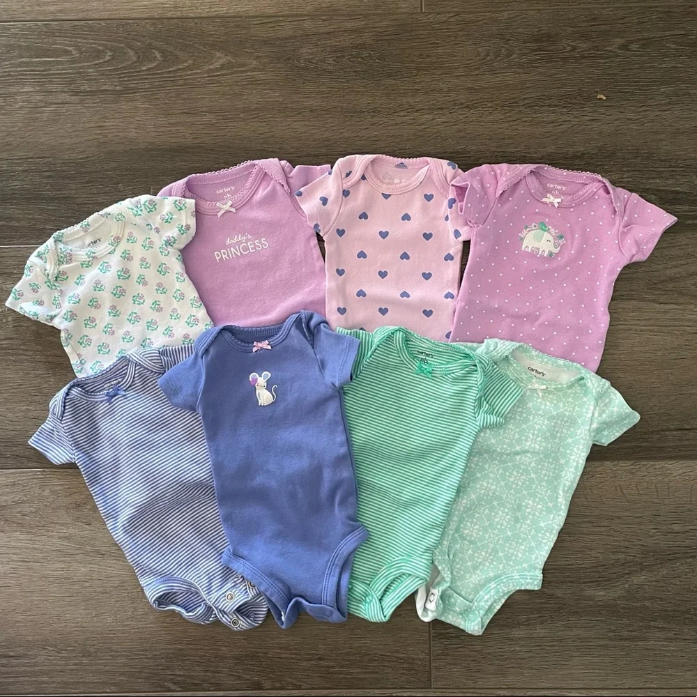 Set of 8 Carter’s Baby Girl Onesies Sz NB - Picture 1 of 6